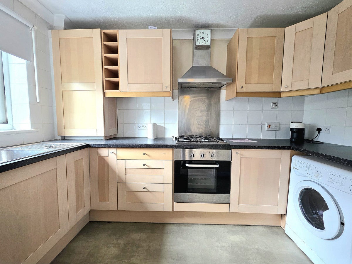 Flat Westmoreland Road in Greater London