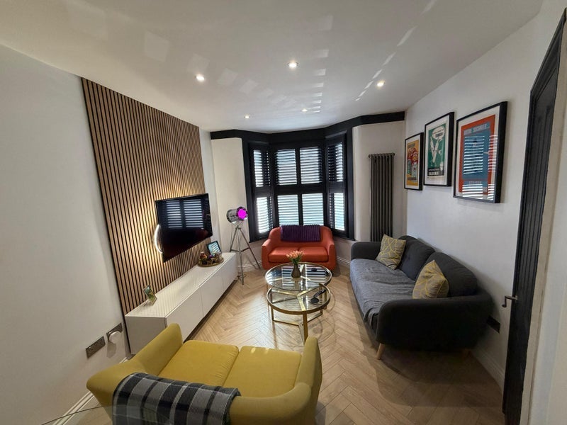 Room Blackhorse Lane in Greater London