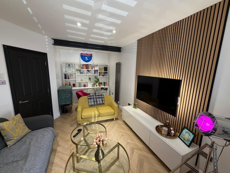 Room Blackhorse Lane in Greater London