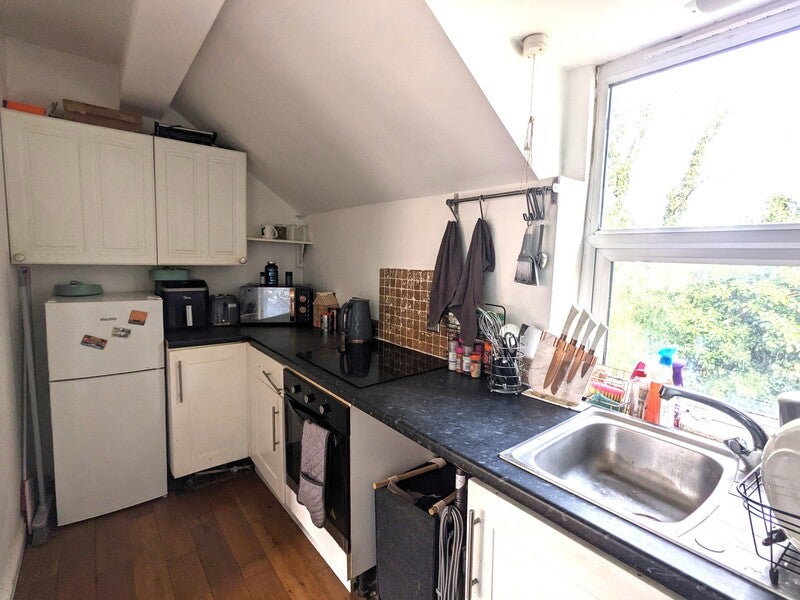 Flat Devizes Road in Wroughton