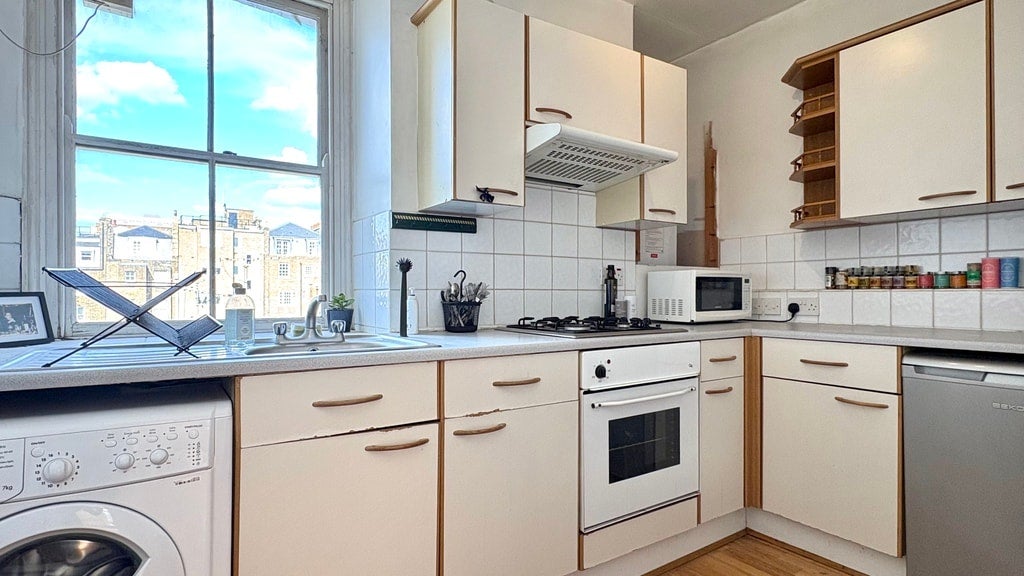 Flat Seymour Place in City of Westminster
