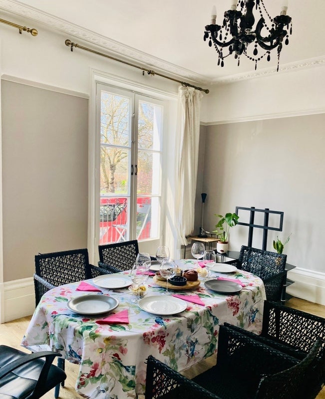 Room Bazely Street in Greater London