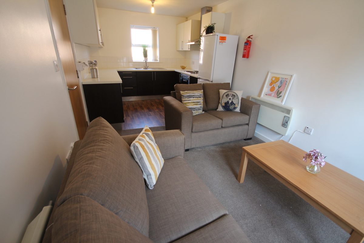 Flat Helmsley Road in Newcastle upon Tyne