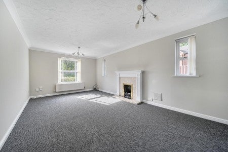House Round Close in Shirley