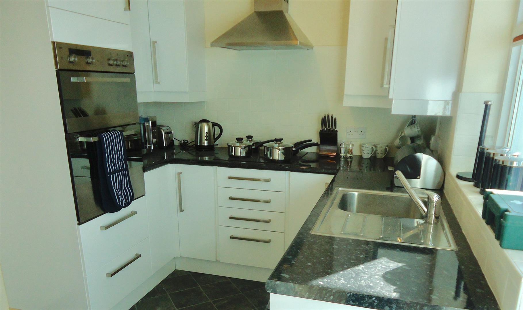 Room Penhill Road in Adur