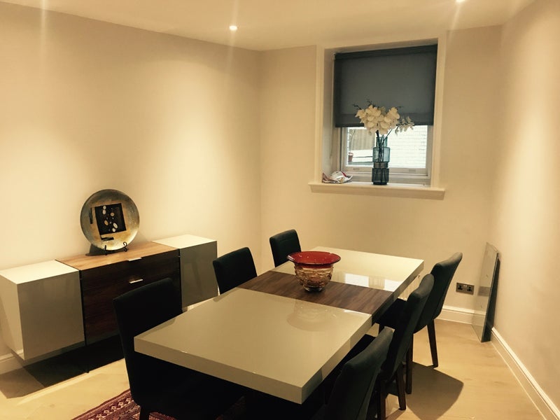 Room Marylebone Road in City of Westminster