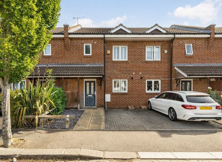 House Ajax Avenue in Greater London
