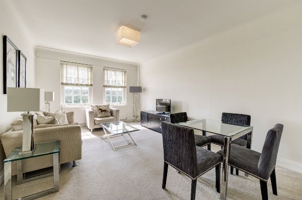 Flat Fulham Road in Greater London