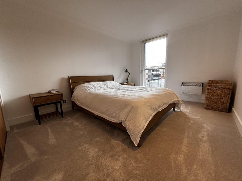 Room Argyle Street in Glasgow