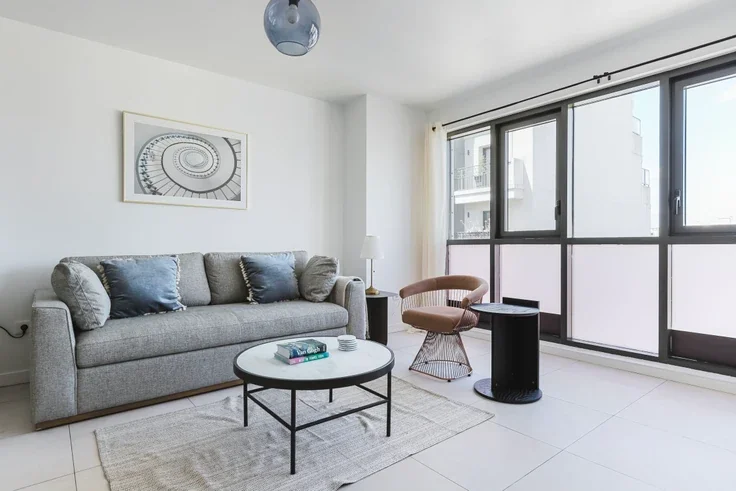 Flat Rue Voltaire in Levallois-Perret
