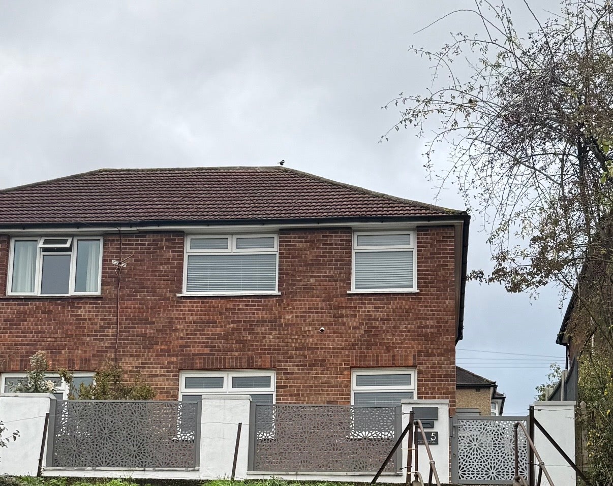 House Sandown Road in Greater London
