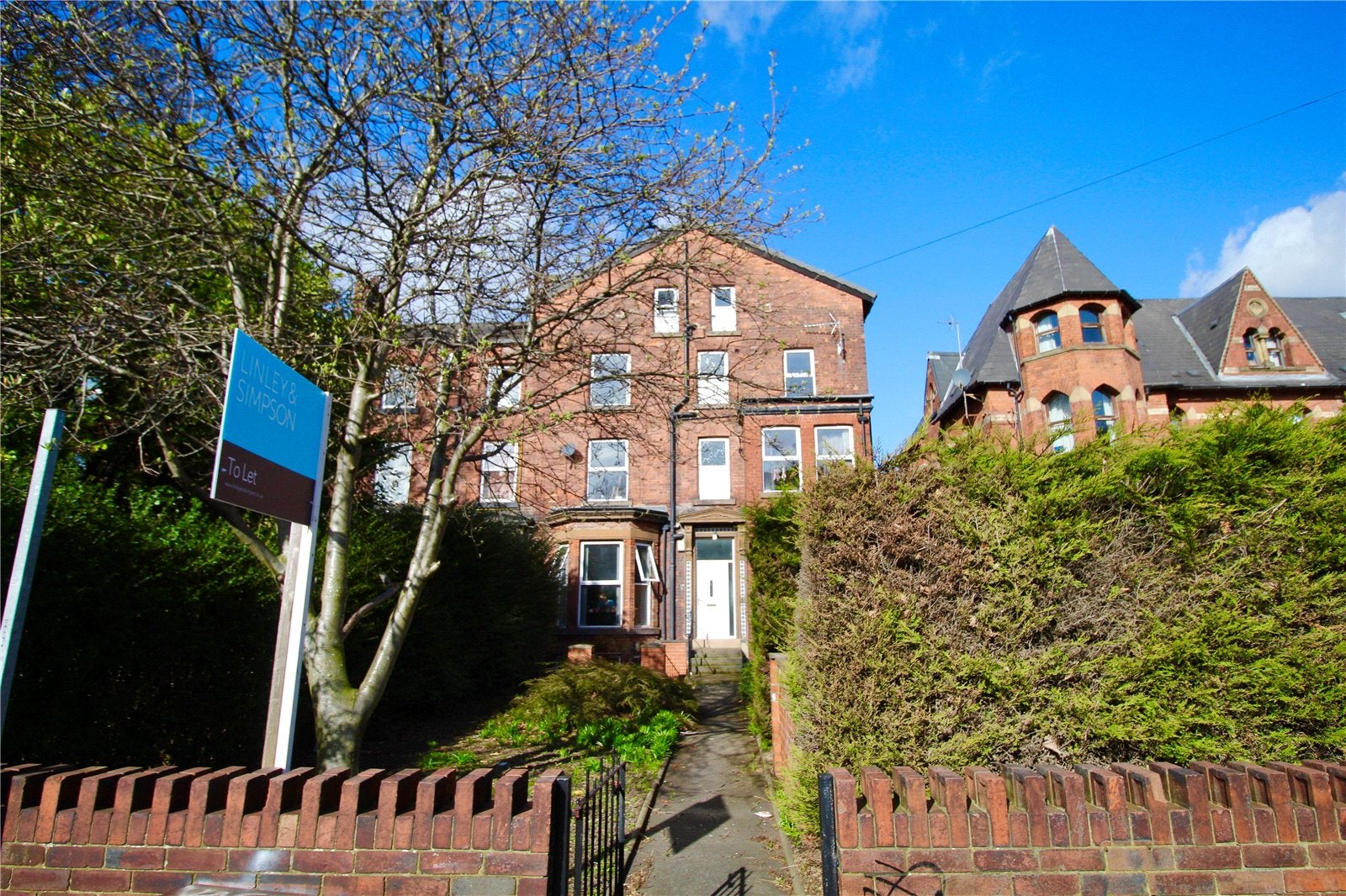 Flat Kelso Road in Leeds
