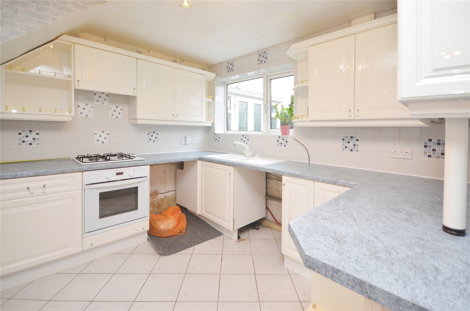 House Tempest Way in Greater London