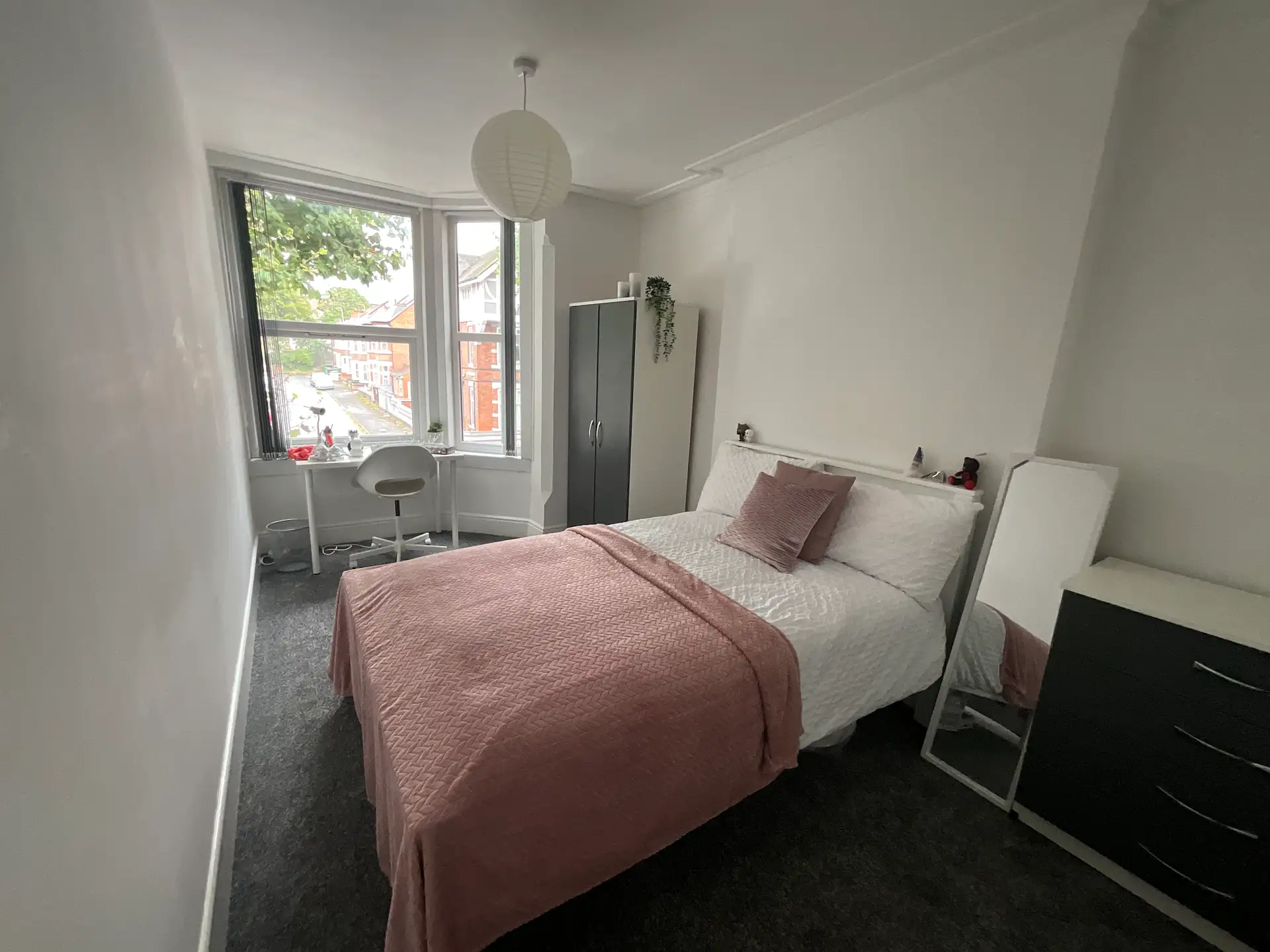 Flat Lenton Boulevard in Nottingham