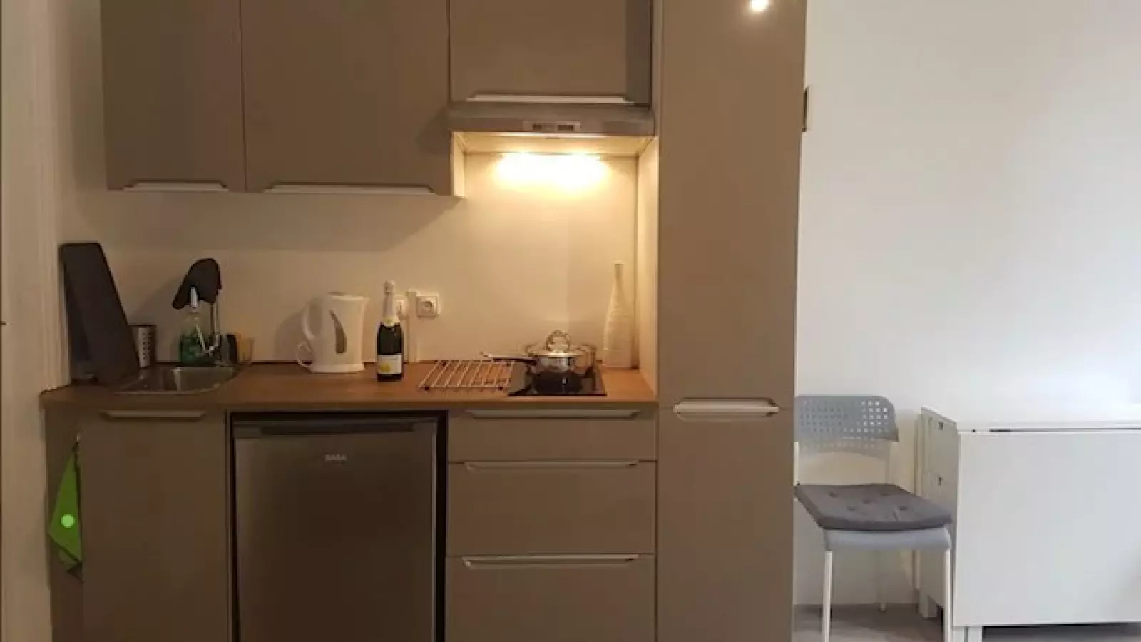 Flat Allée Théodore Vacquer in Paris