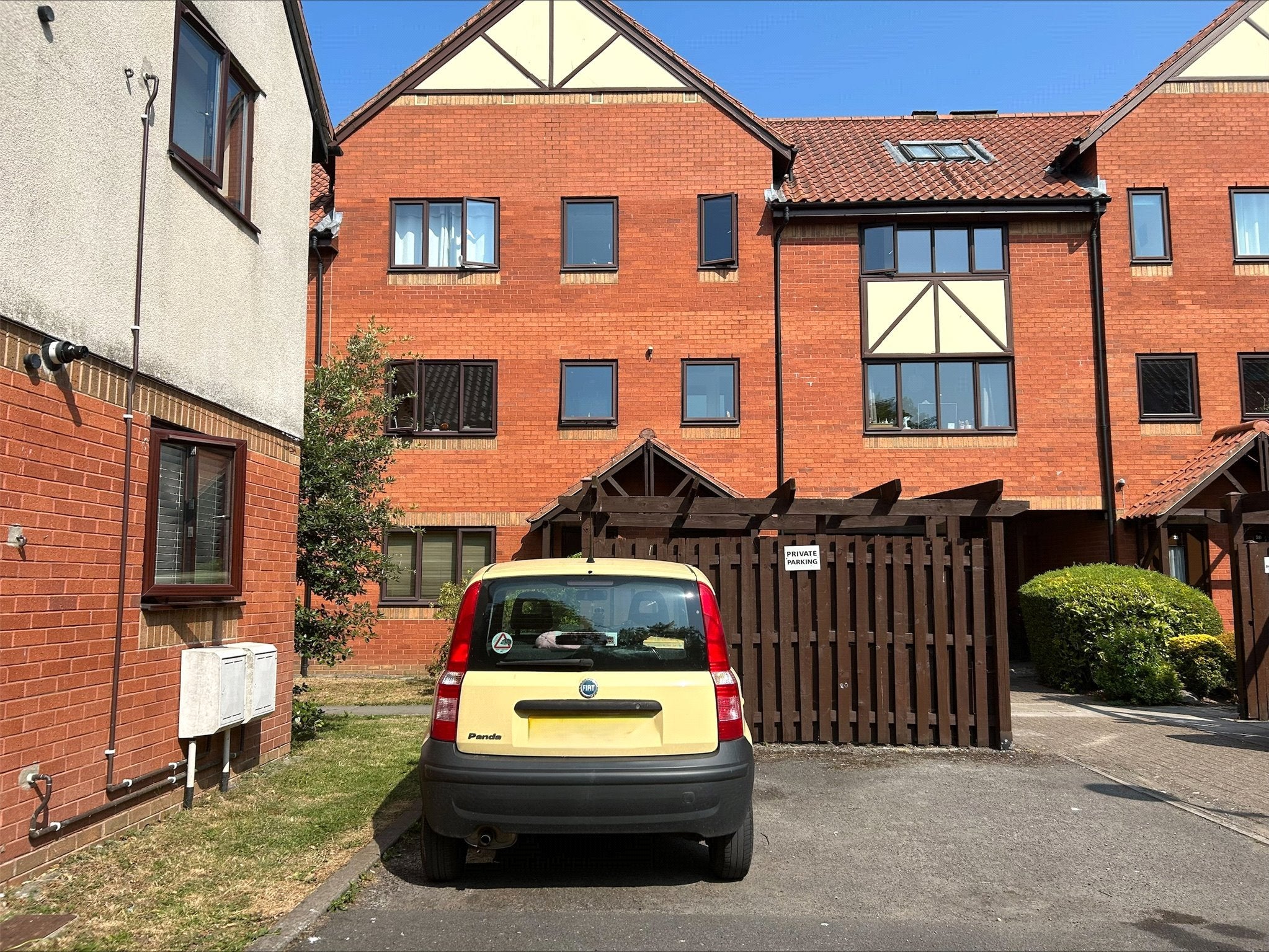Flat Gefle Close in Bristol