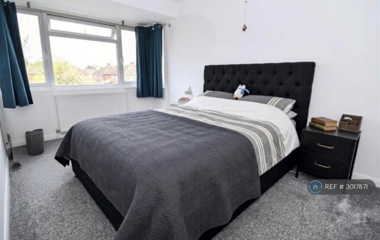 Room Cotswold Close in Charnwood