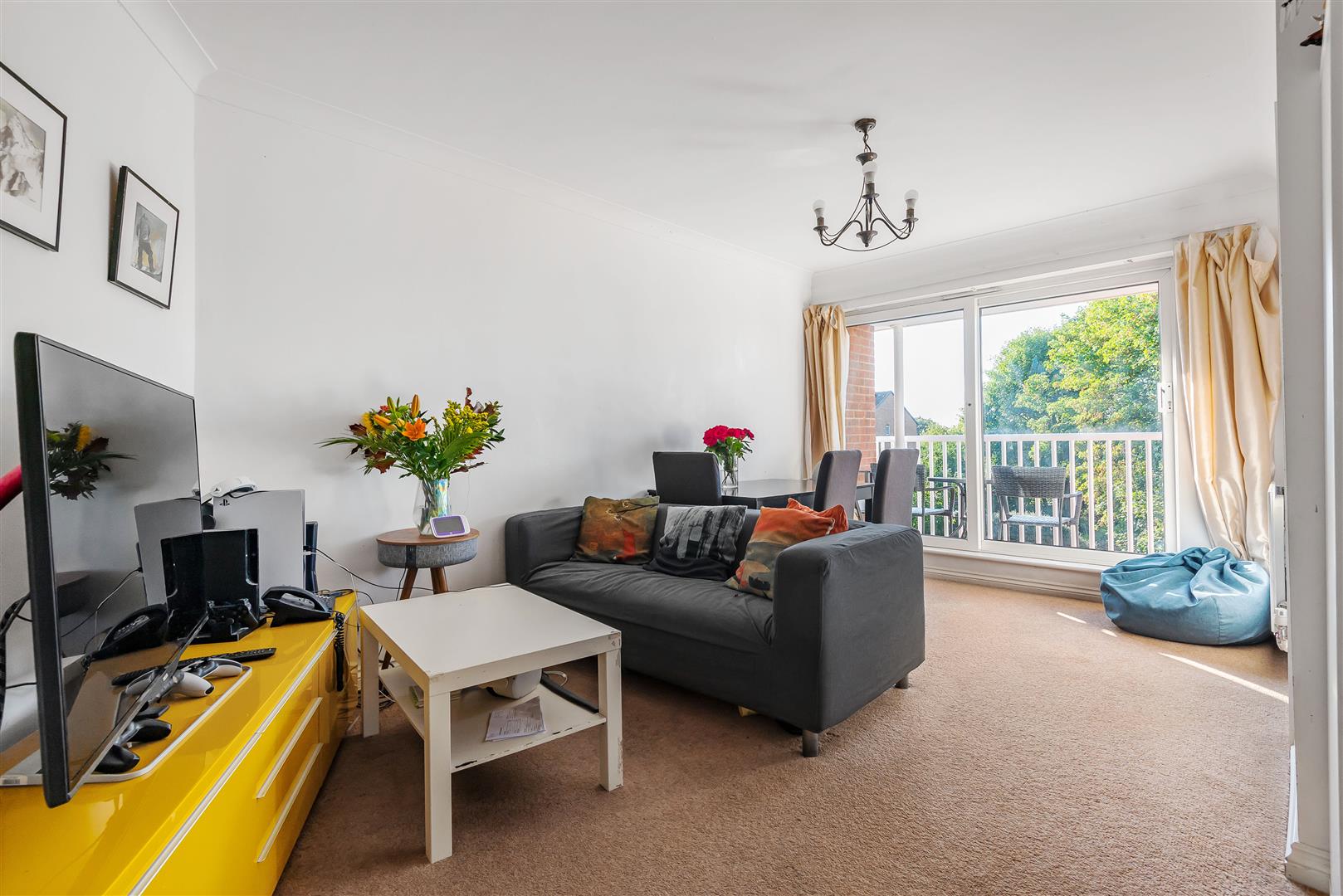 Flat Glenbuck Road in Greater London