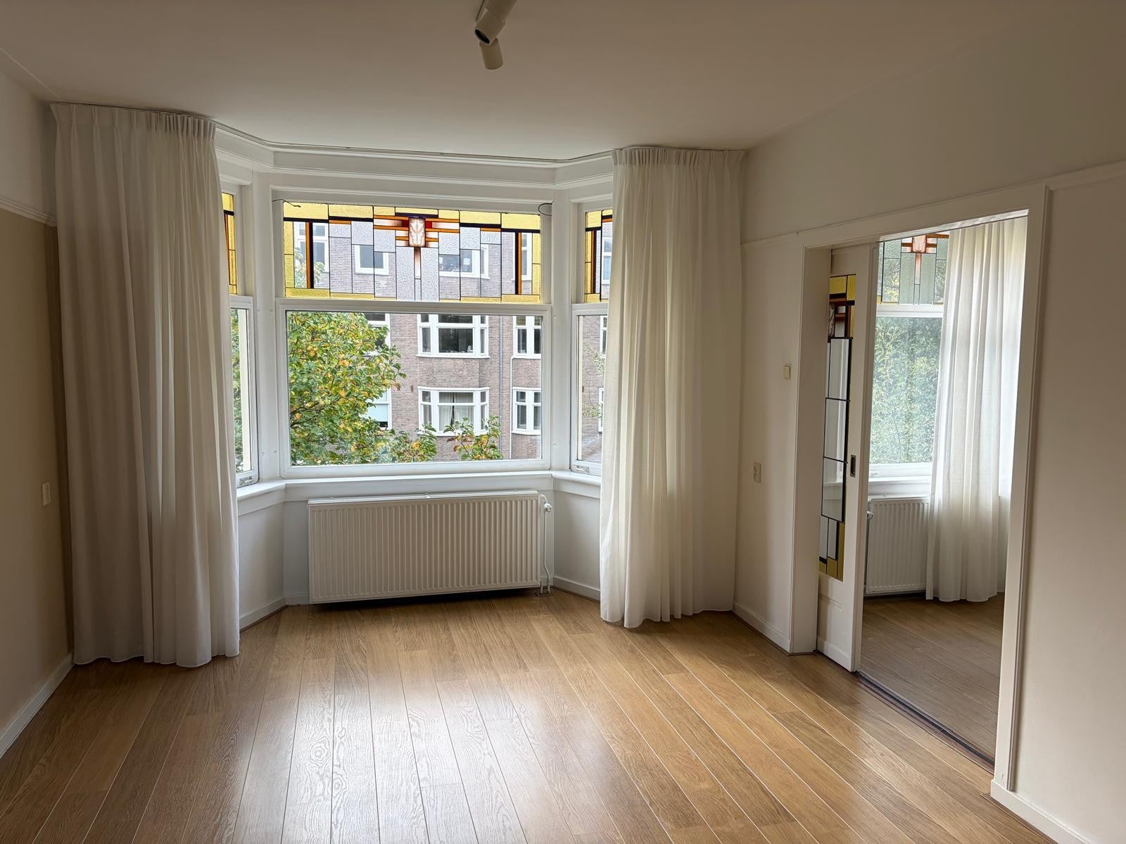 Flat Uiterwaardenstraat in Amsterdam