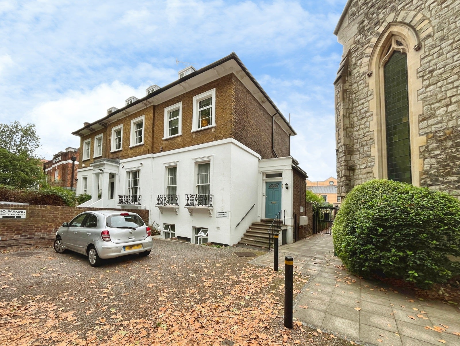 Flat Ealing Green in Greater London