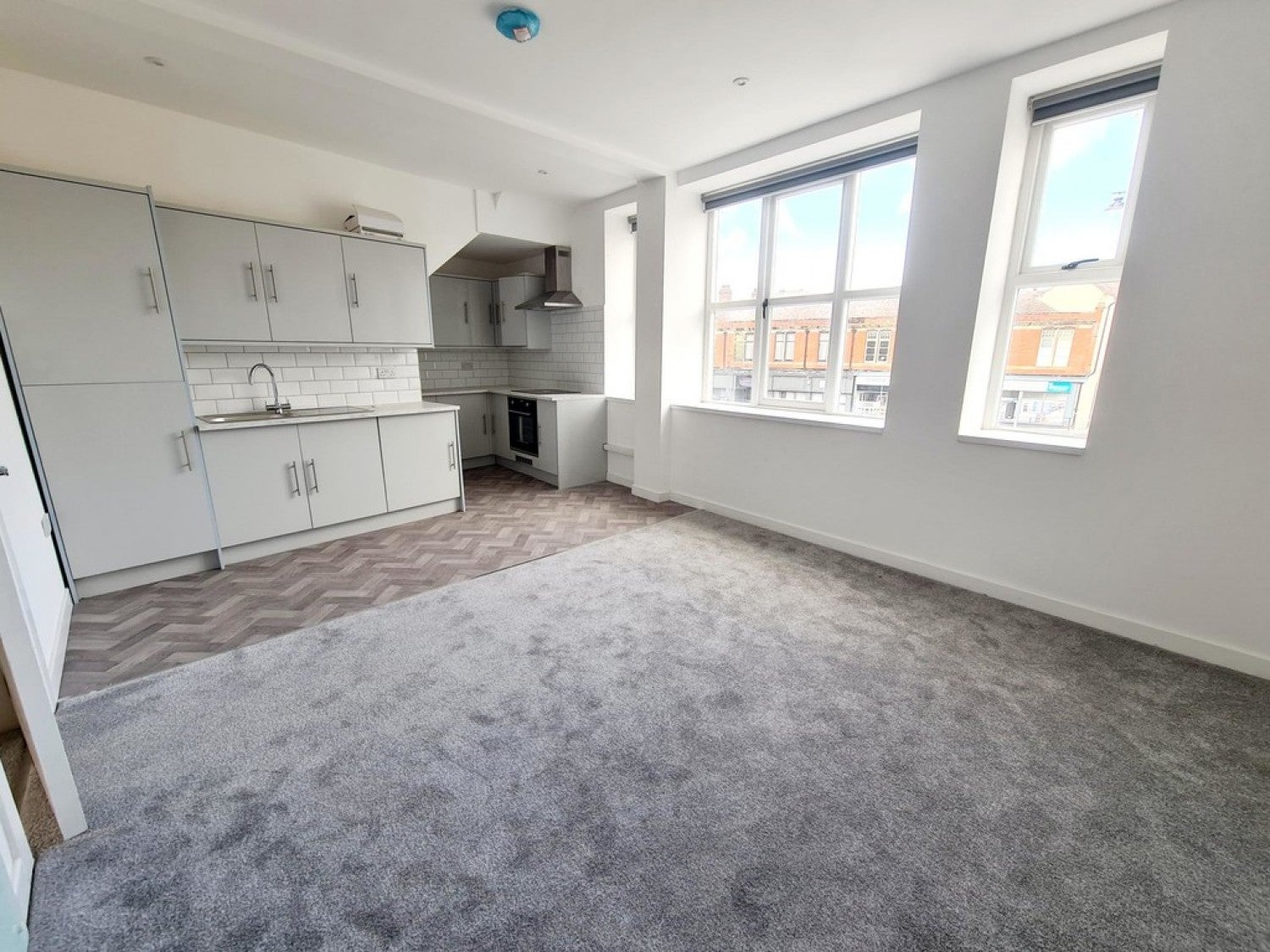 Flat Swan Square in Stoke-on-Trent