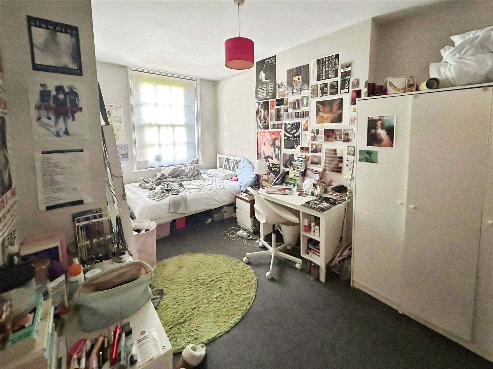 Flat Cobourg Road Estate in Greater London