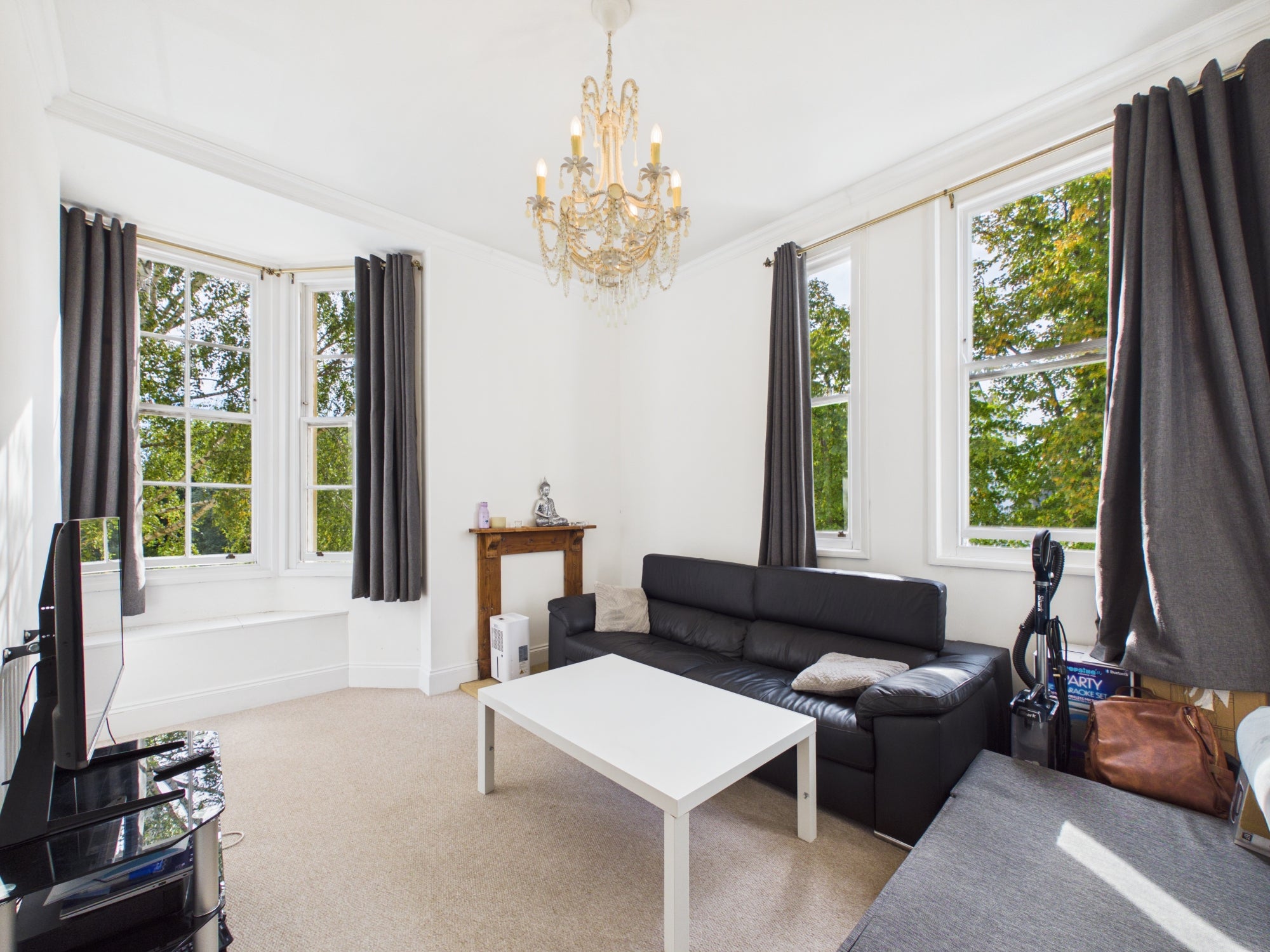 Flat Clarence Square in Cheltenham