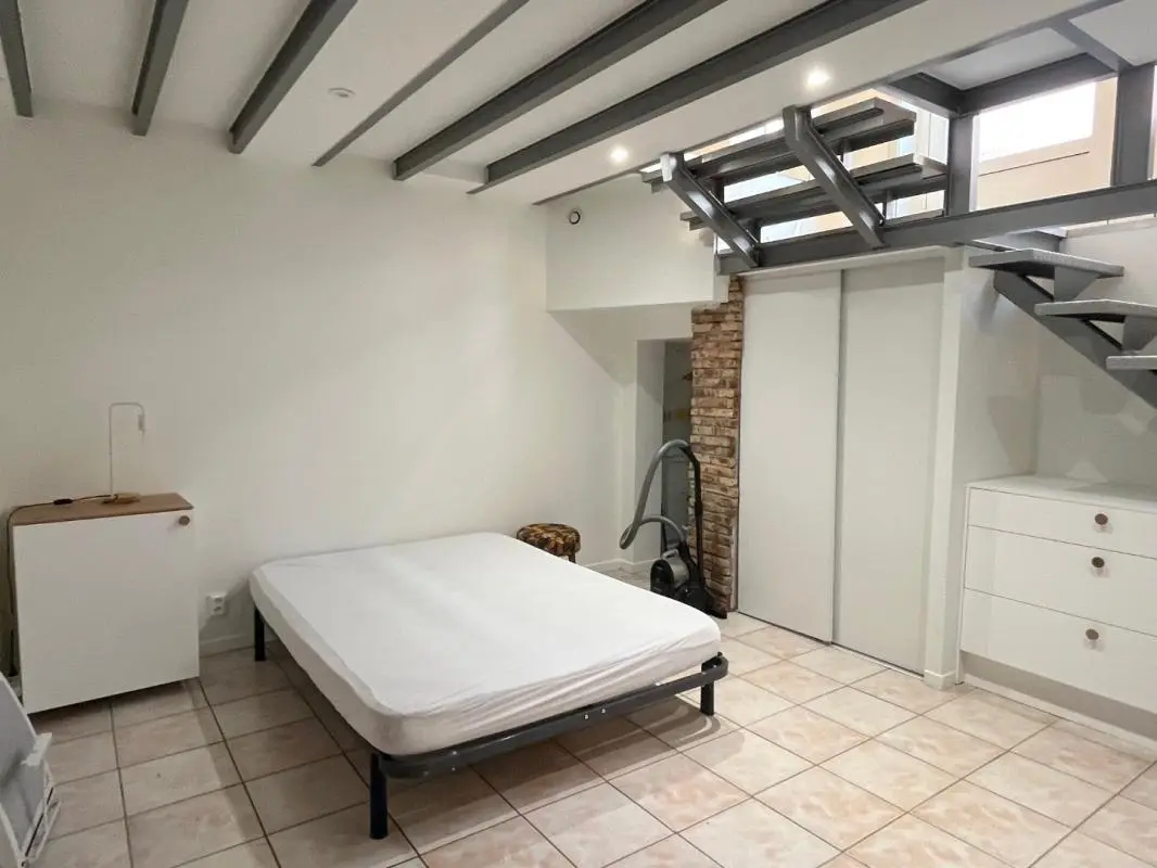 Flat Rue Pierre-Paul Riquet in Toulouse