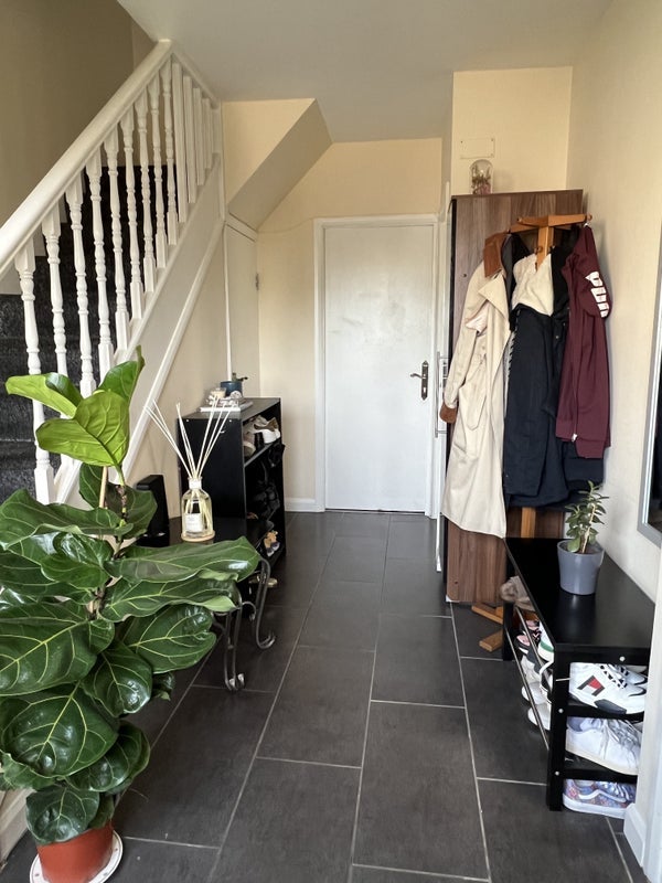 Room Eversholt Street in Greater London