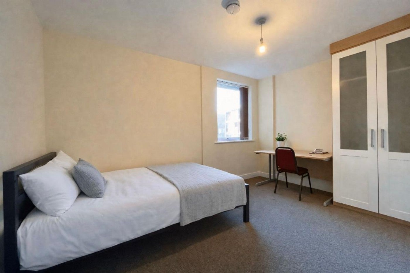 Flat Ecclesall Road in Sheffield