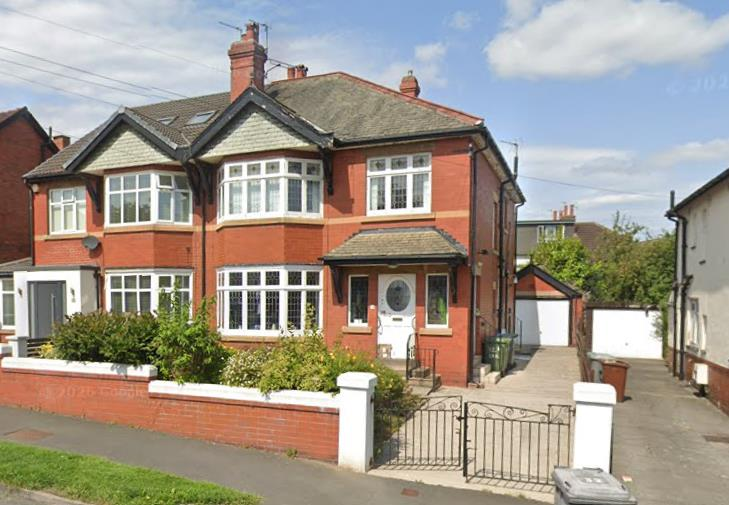 Flat St Anne's Road in Leeds