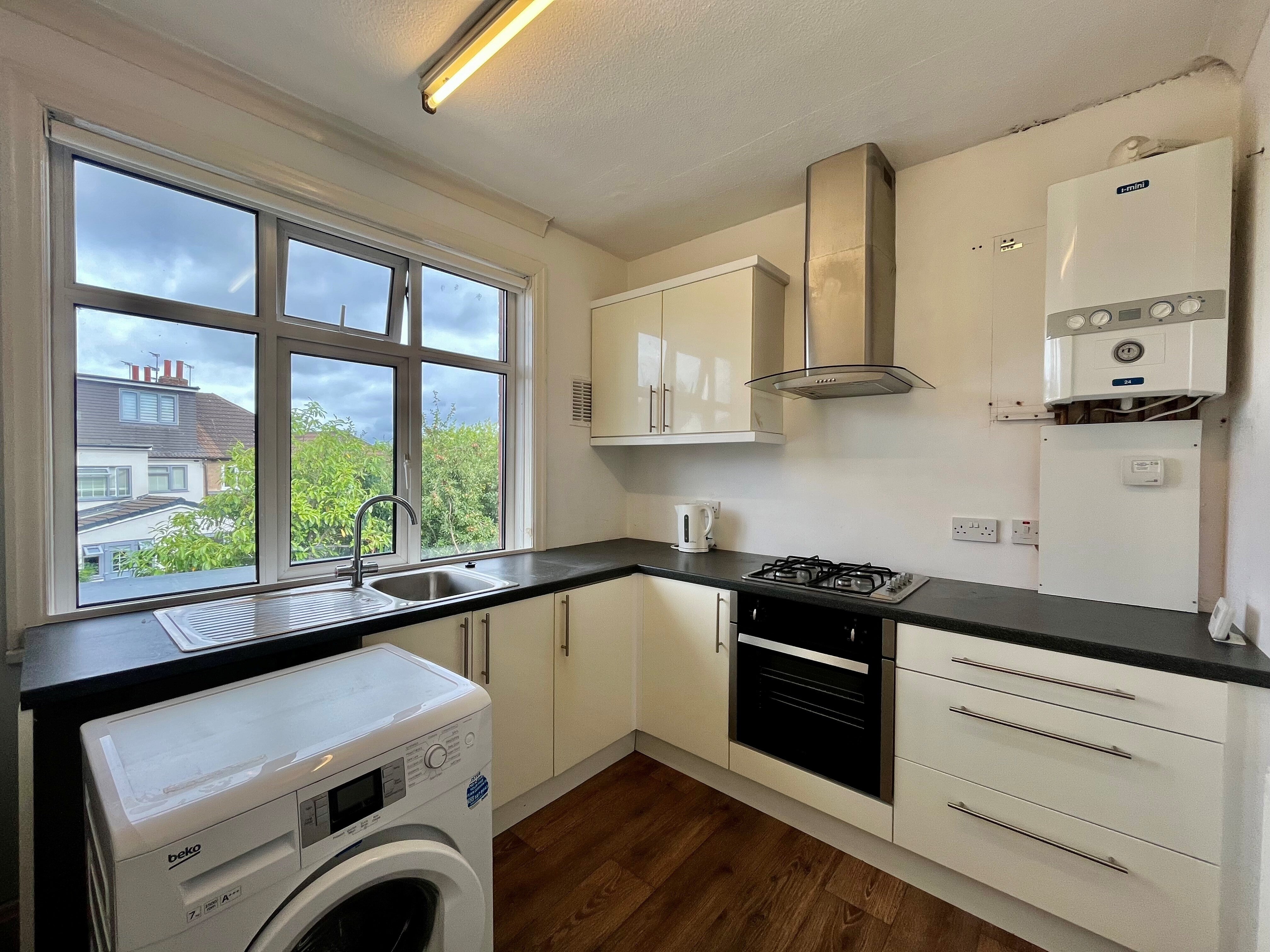 Flat St Anne's Road in Leeds