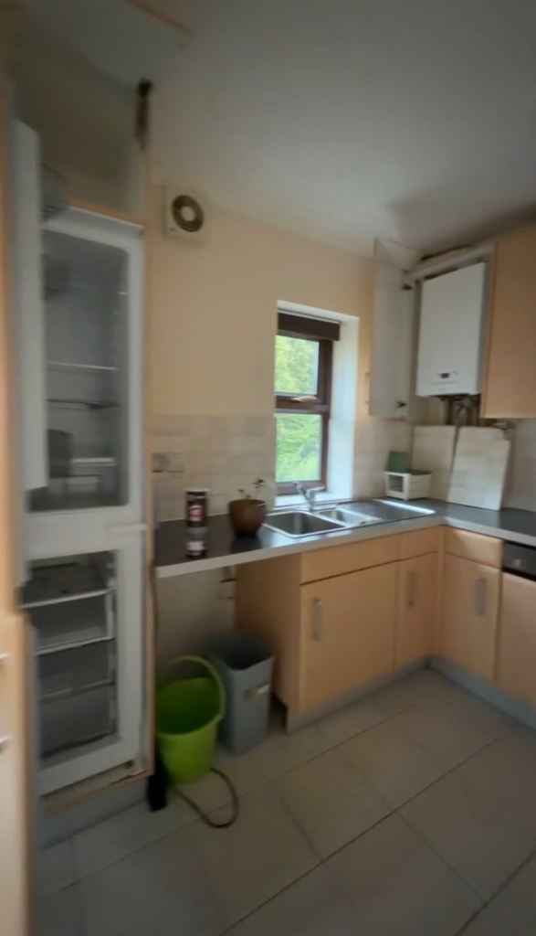 Flat Carswell Road in Greater London