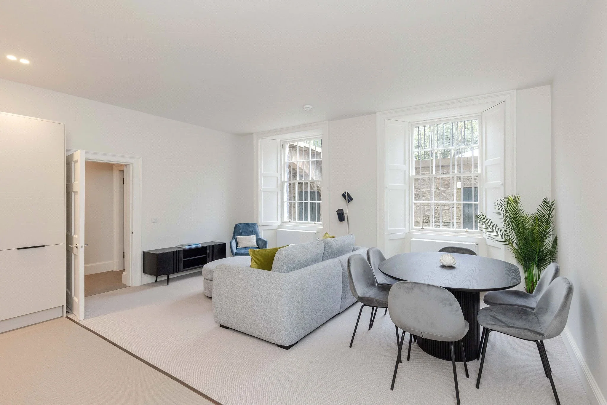 Flat Heriot Row in City of Edinburgh