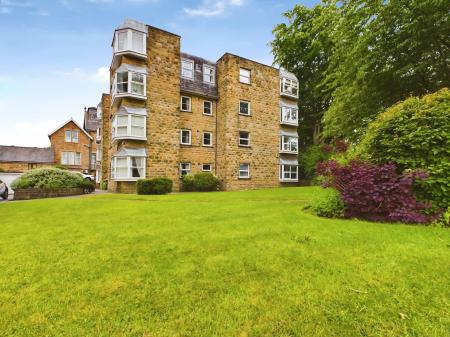 Flat Tewit Well Road in Harrogate