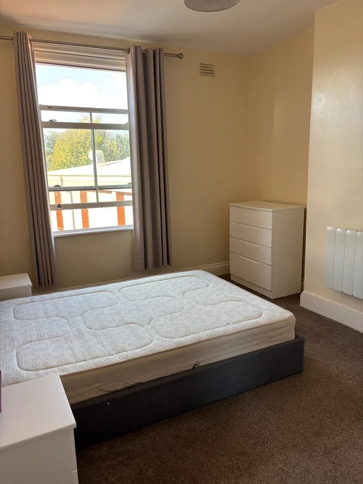 Room Mill Green Road in Mid Sussex