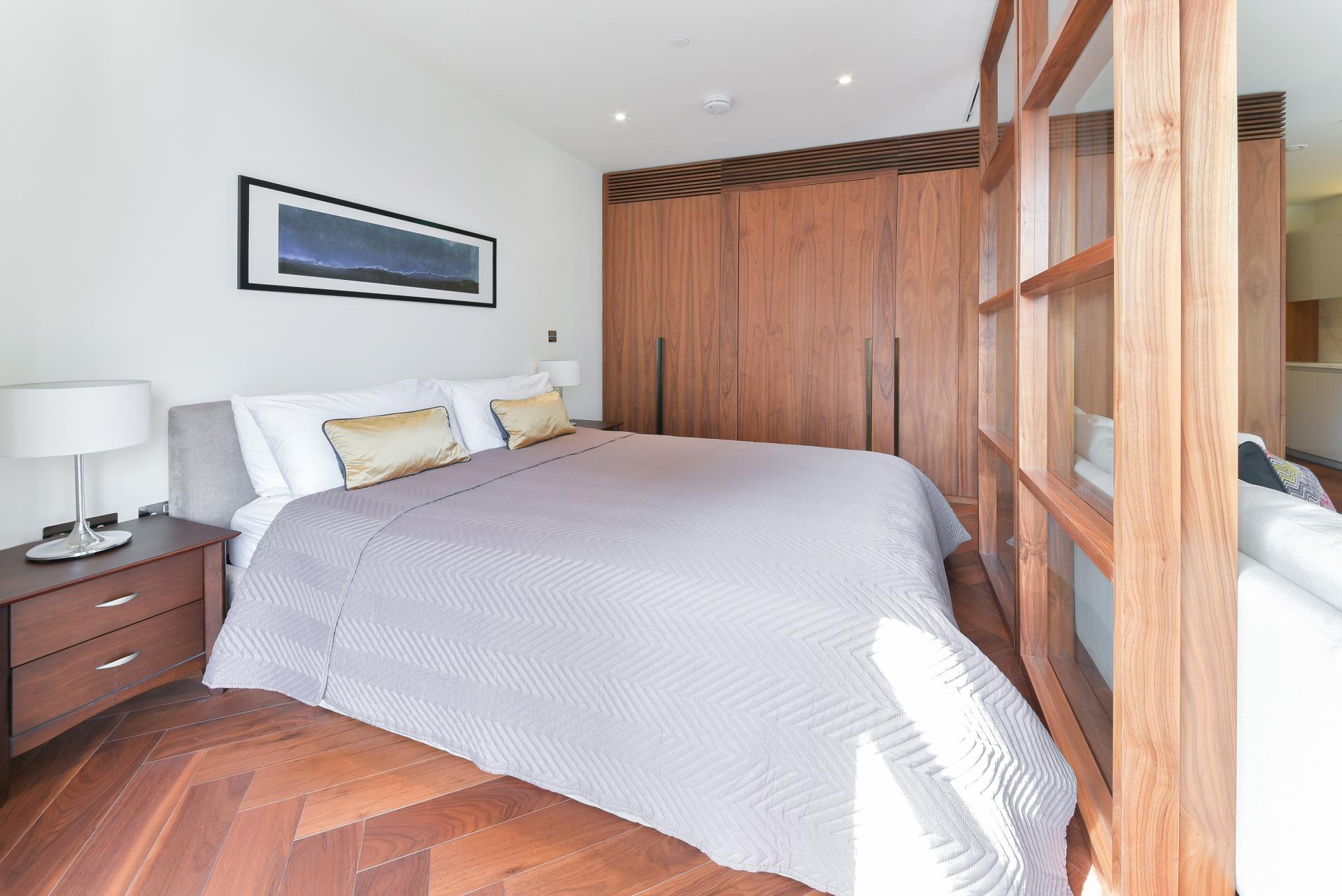 Flat New Mill Road in Greater London