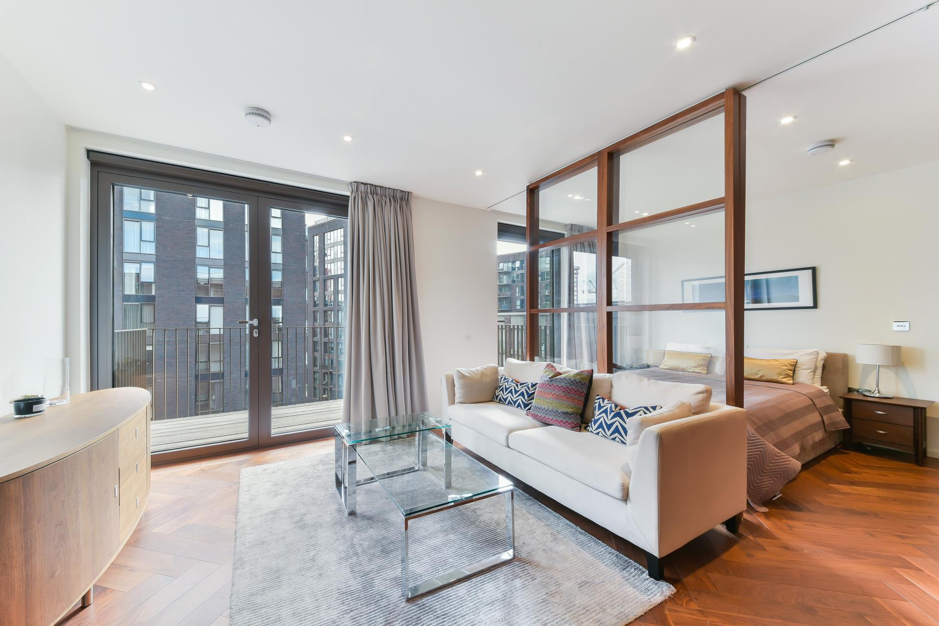 Flat New Mill Road in Greater London