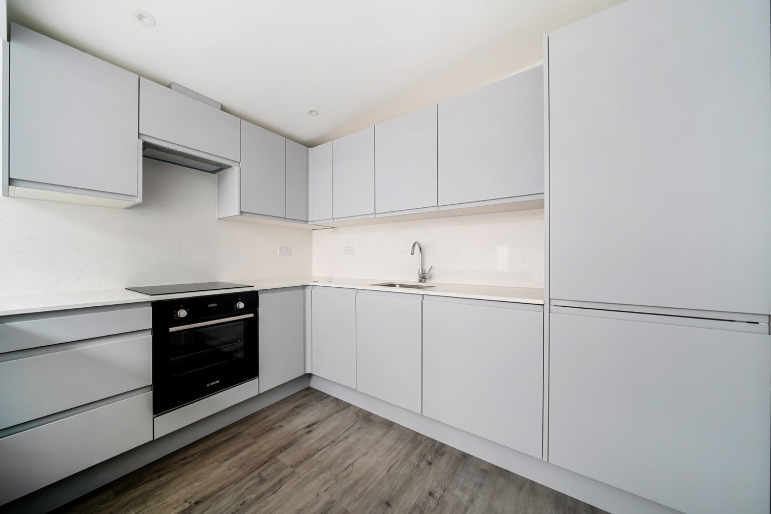 Flat South Street in Greater London