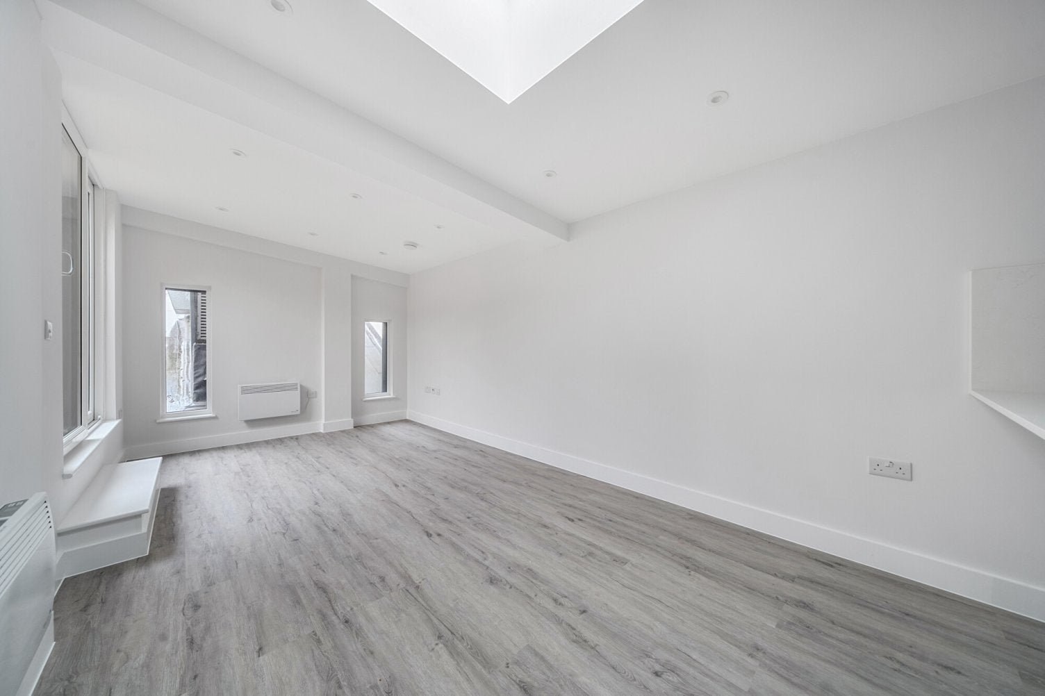 Flat South Street in Greater London