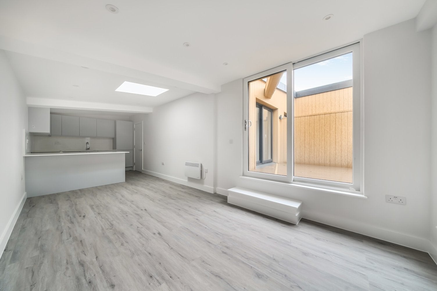 Flat South Street in Greater London