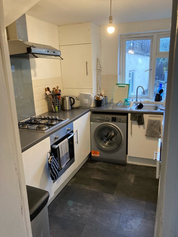 Room Kingsland Road in Greater London