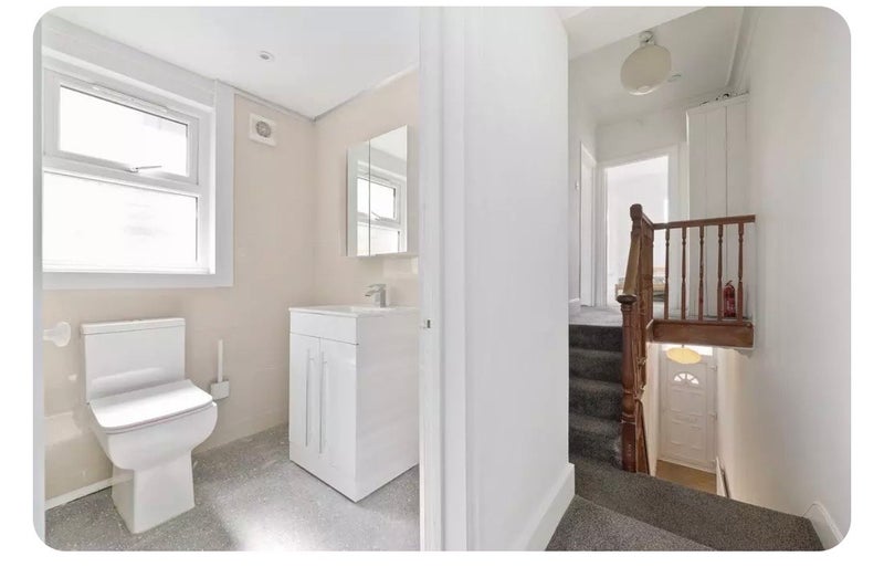 Room Lockhart Street in Greater London