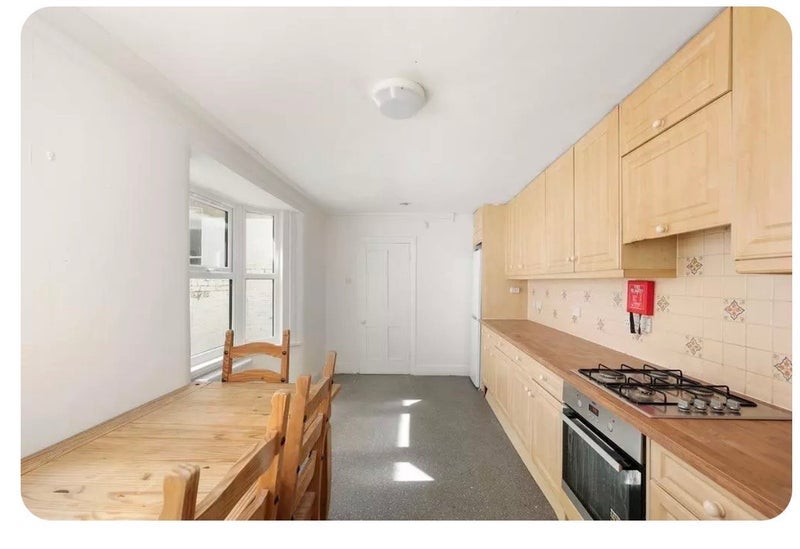 Room Lockhart Street in Greater London