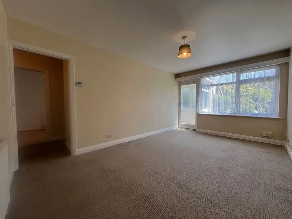 Flat Caisters Close in Hove