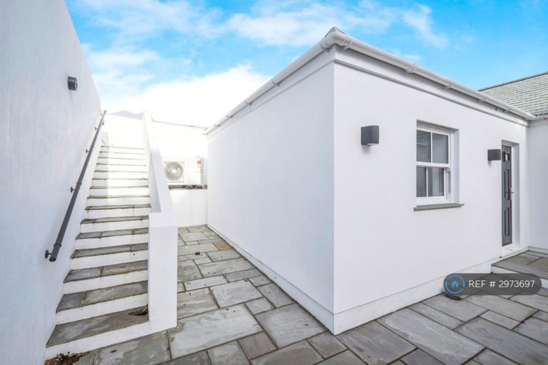 House B3311 in Penzance