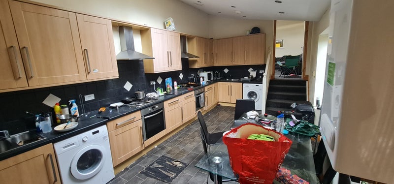 Flat Woodsley Road in Leeds