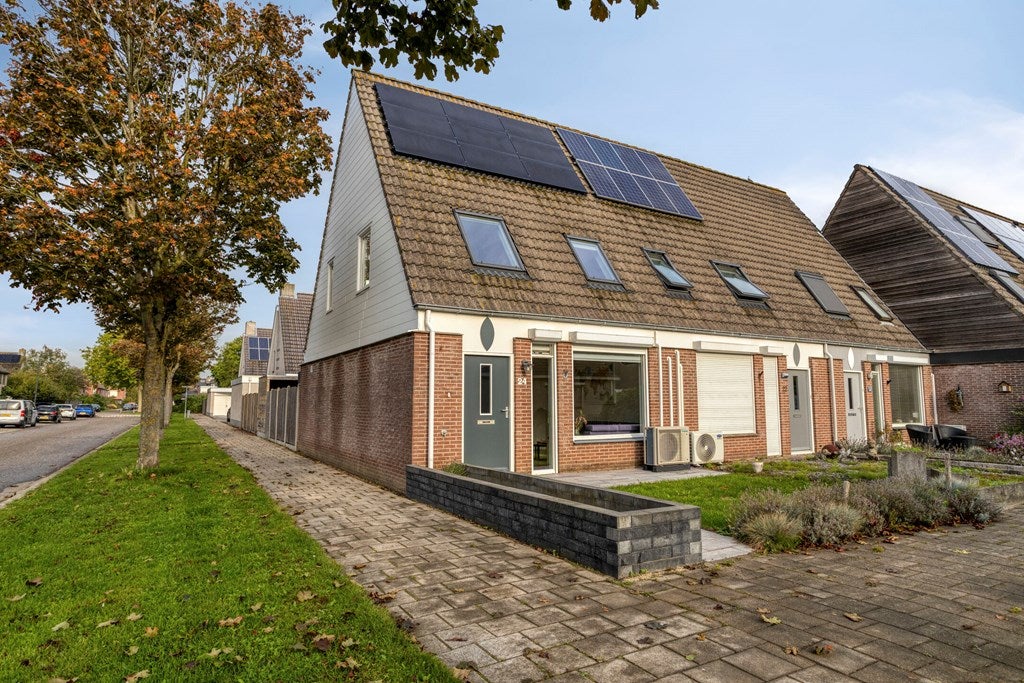 Huis Oeverloperstraat 24 in Heinkenszand