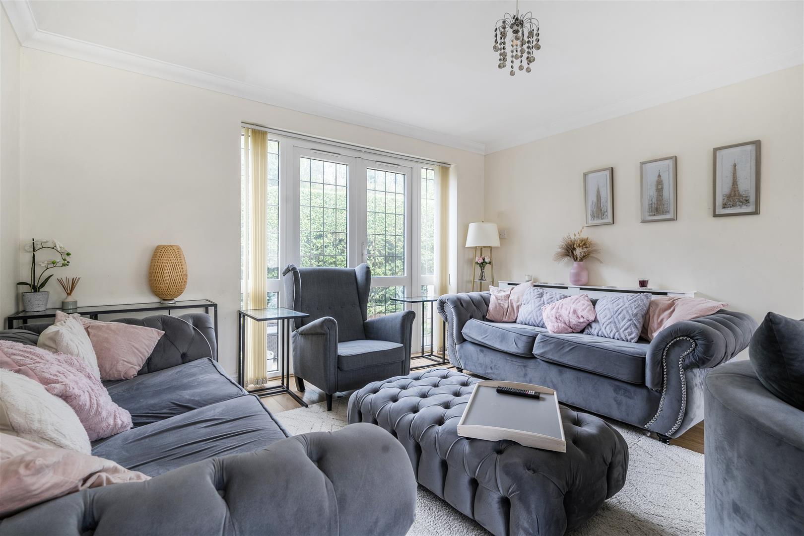 House Merlewood Close in High Wycombe