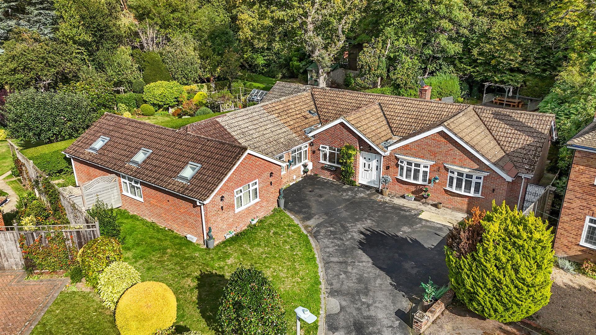 House Merlewood Close in High Wycombe